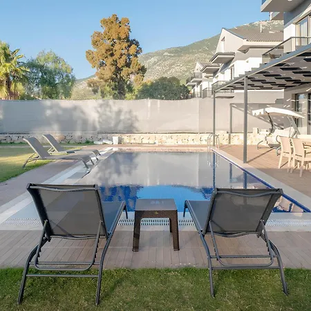 Tranquil Peaceful Tunc Villa Fethiye